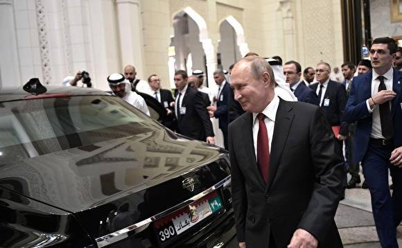 Кортеж Путина в Эмиратах сопровождали патрульные машины, замаскированные под ДПС