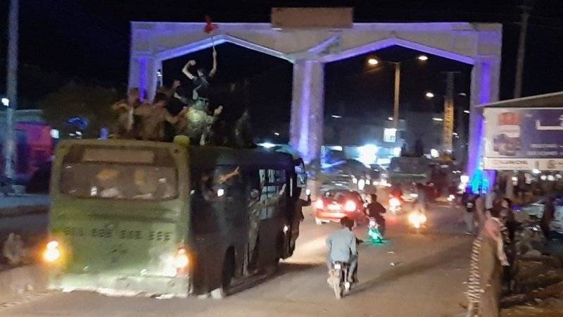 Сирийская армия освободила от курдских боевиков город Кобани на границе с Турцией
