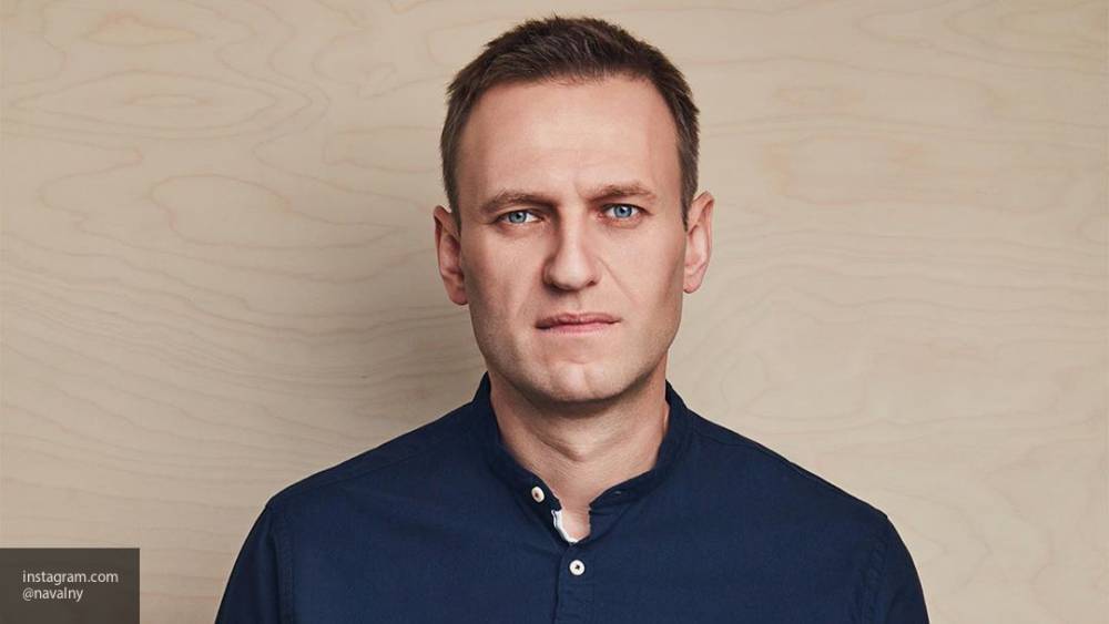 Циничный Навальный сбежал в Нью-Йорк, чтобы пересидеть там тяжелые времена ФБК — Серуканов