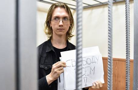 Суд арестовал студента МАИ Андрея Баршая по «делу 27 июля»