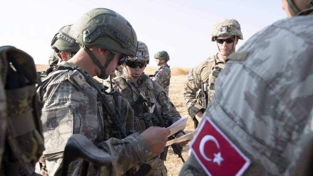 Российские и турецкие военные обсудили операцию Анкары против курдов в Сирии
