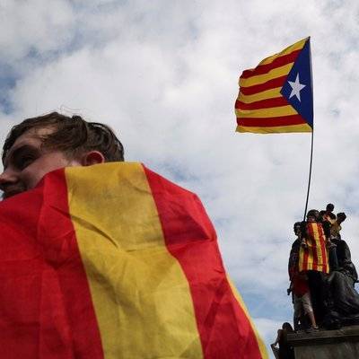 Новые акции протеста начались в Каталонии, самая массовая проходит в Барселоне