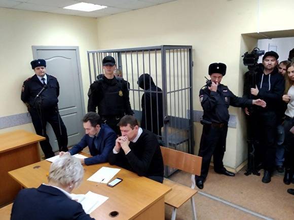 Суд закрыл заседание о мере пресечения подозреваемым в убийстве Ксении Каторгиной