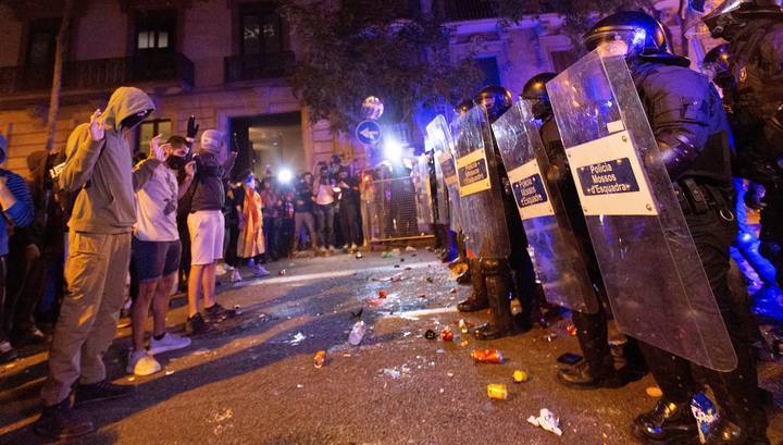 В Каталонии во время протестов пострадали десятки манифестантов