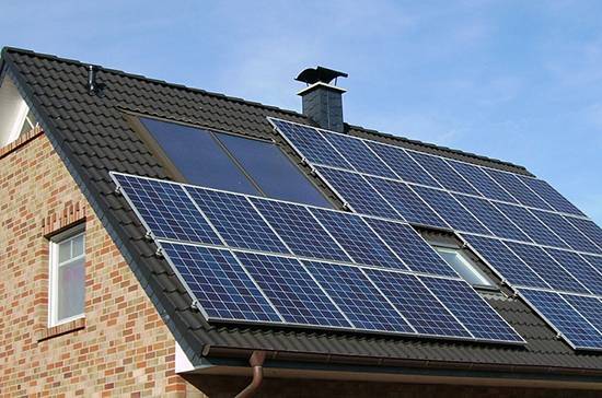 Владельцев ветрогенераторов и солнечных батарей предлагают освободить от уплаты НДФЛ