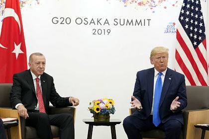 Трамп созвонился с Эрдоганом и потребовал прекратить военную операцию в Сирии