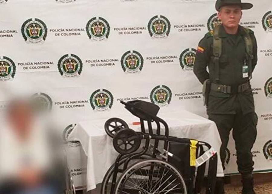 В инвалидной коляске 81-летней старушки нашли 3 кг кокаина