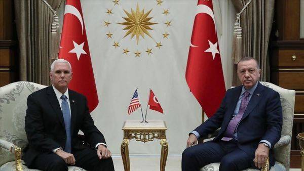 Эрдоган и Пенс завершили переговоры в Анкаре