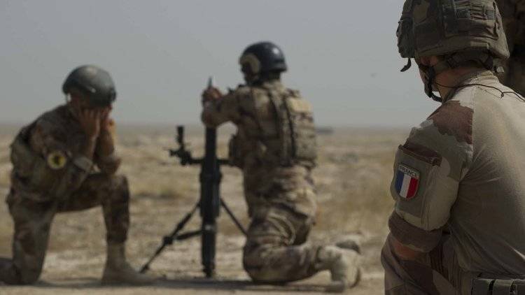 Франция вслед за США отводит свои силы из Сирии