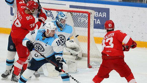 «Сибирь» одержала волевую победу над «Спартаком» в матче КХЛ