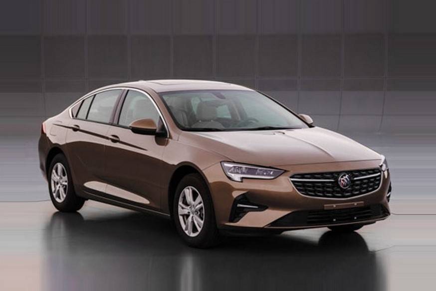 Opel Insignia в виде седана: базовый мотор заменили, топовый – придушили