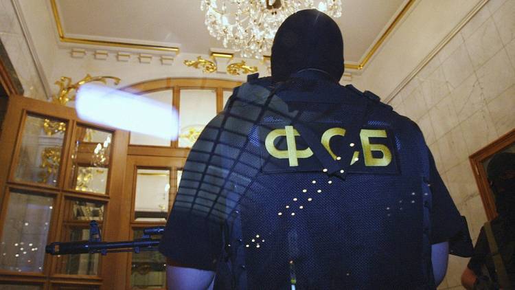 Бывшим сотрудникам ФСБ могут ограничить выезд за границу