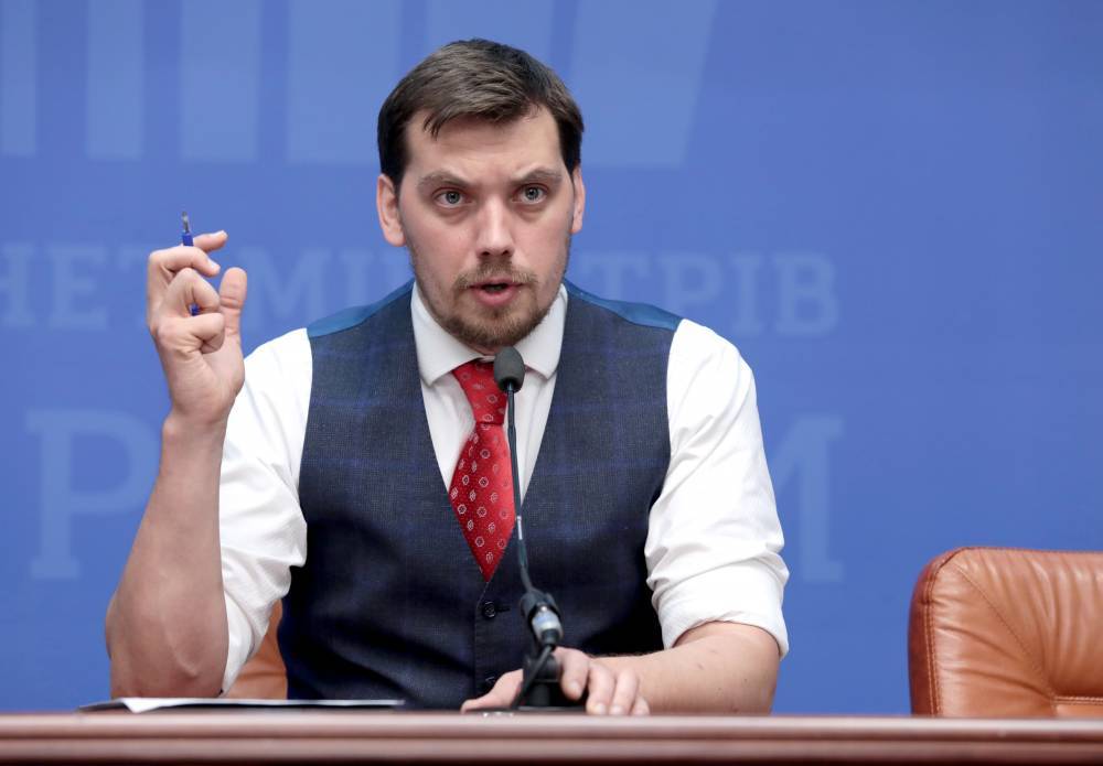 Премьер-министра Украины уличили в фальсификации научной степени