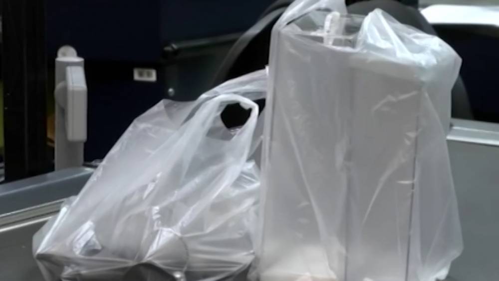 Пластиковые пакеты исчезнут из российских магазинов