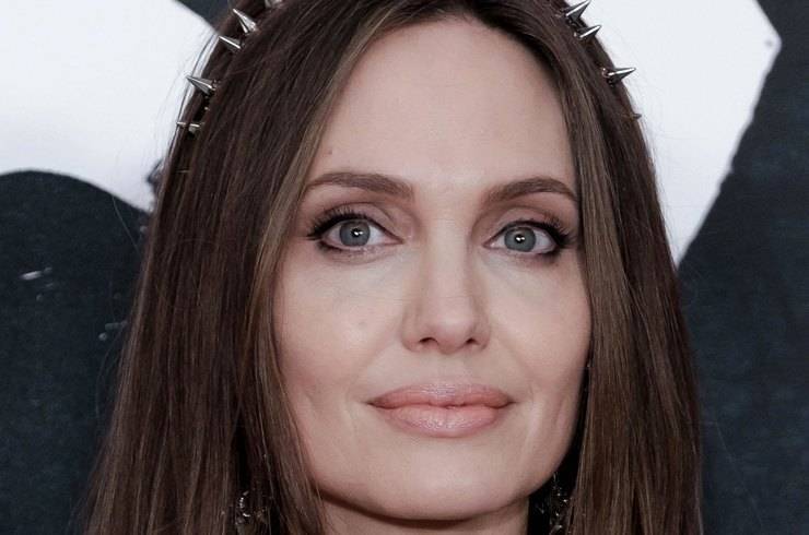 «Я была сломлена»: Джоли призналась, как Малефисента спасла ее после развода