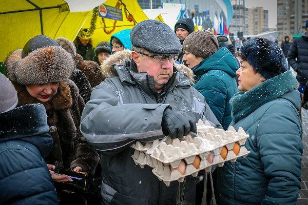 Россияне едят слишком много яиц, выяснили эксперты