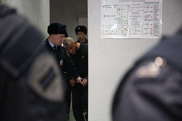 В суд Екатеринбурга привезли трех подозреваемых в убийстве Ксении Каторгиной