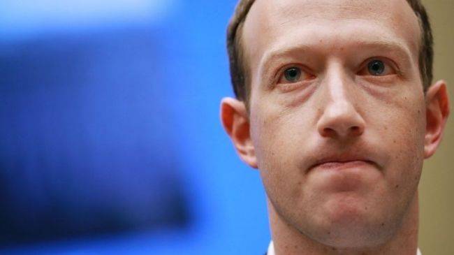 Цукерберг не станет удалять политическую рекламу в Facebook