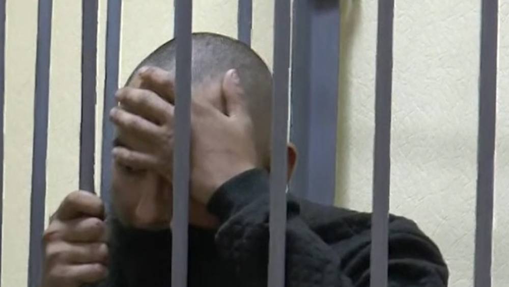 Видео: обвиняемый в убийстве автоледи Каторгиной расплакался в суде