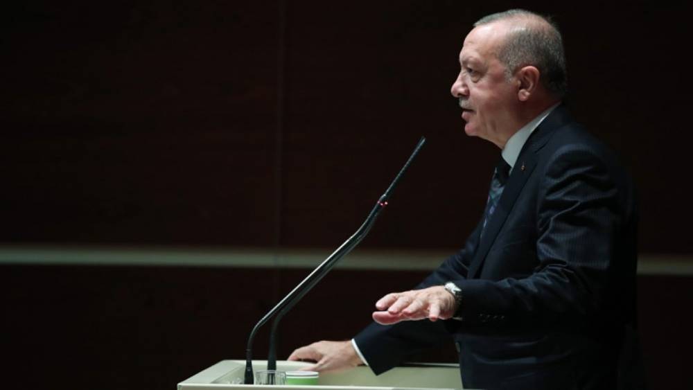 Эрдоган рассказал об отходе курдов-боевиков из зоны безопасности на границе с Сирией