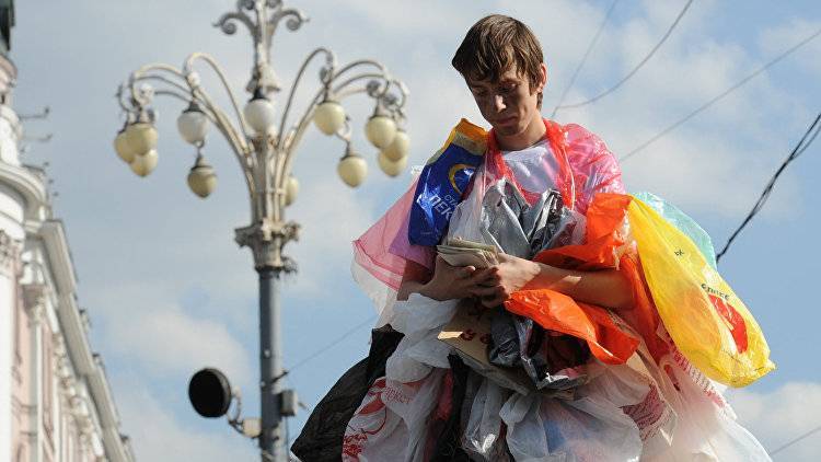 В магазинах и не только: в России могут запретить пластиковые пакеты
