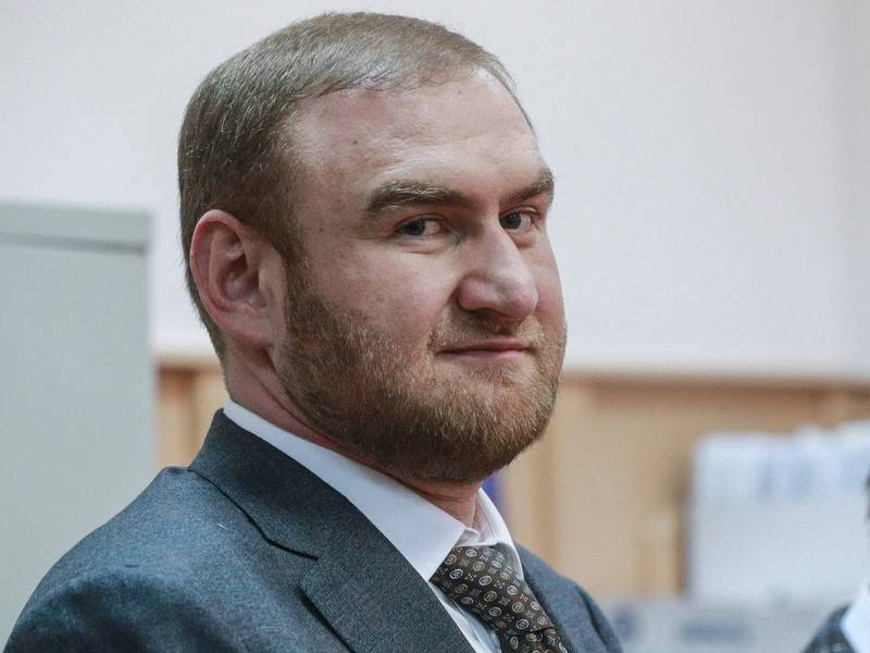 Экс-глава СК по Карачаево-Черкесии не признаёт вину в деле Арашукова