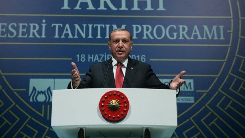 Эрдоган напомнил Сирии об обязанности бороться с терроризмом