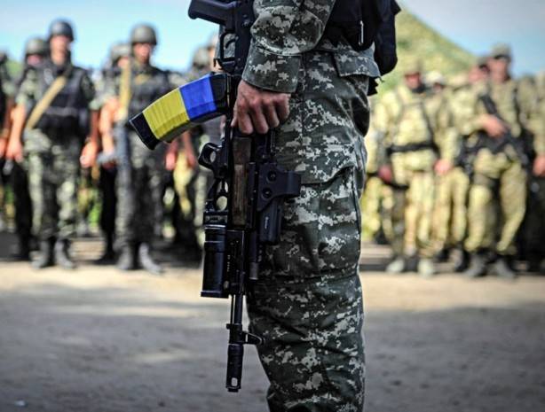 Стать непобедимой новой украинской армии мешало звание прапорщик