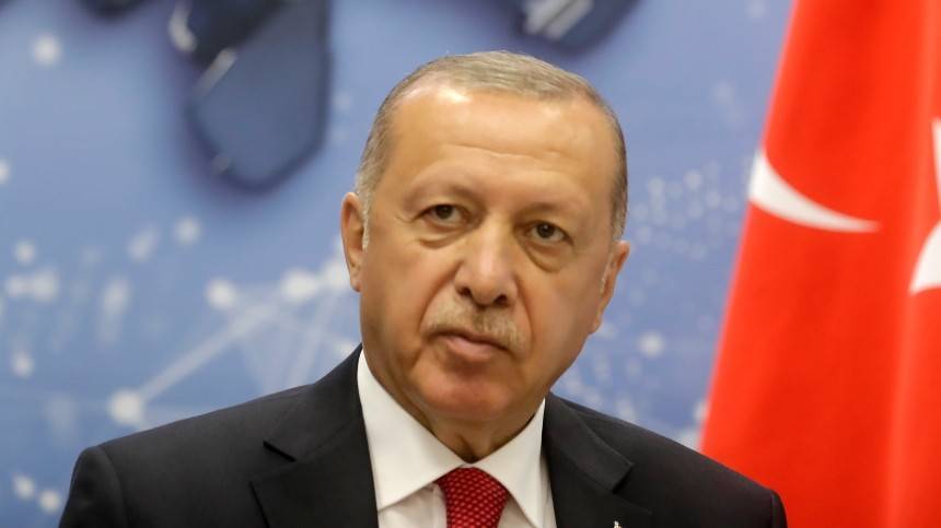Эрдоган захотел договориться с Россией о выводе курдов из сирийского Манбиджа