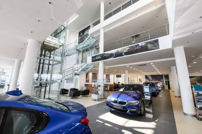 BMW открыл новый дилерский центр на юге Москвы