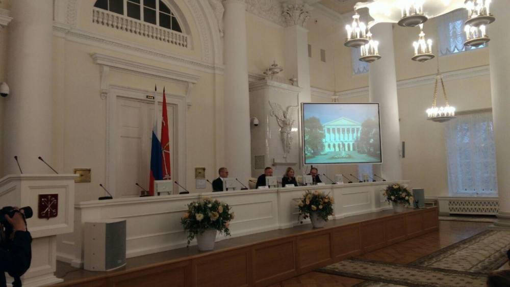Беглов наложил мораторий на введение торгового сбора в Петербурге в 2020 году