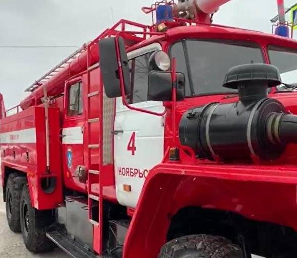В ХМАО из школы пожарные эвакуировали 74 человека, в том числе больше 50 детей