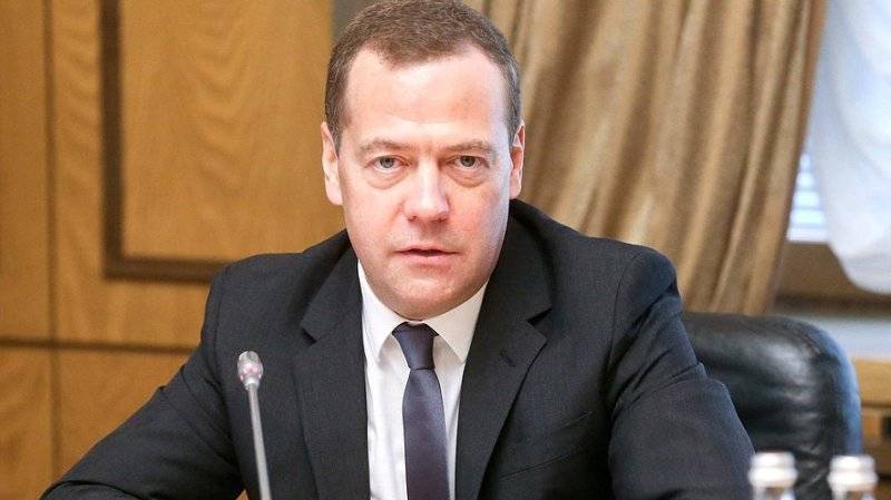 Медведев рассказал, как Россия ответит на размещение баз НАТО у своих границ