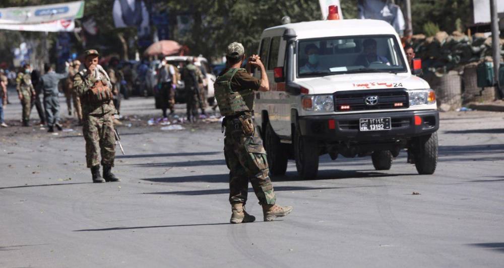 Более 30 человек погибли при взрывах в мечети Афганистана