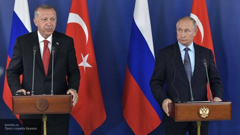 Эрдоган надеется, что Россия станет гарантом мира к западу от Евфрата в Сирии