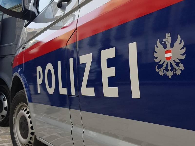В Австрии беженец убил двух человек в центре размещения мигрантов