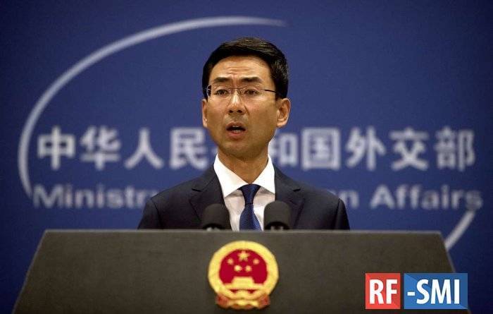 Китай призвал США прекратить вмешиваться во внутренние дела других стран