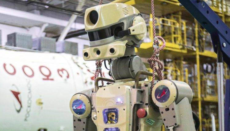 Робот «Федор» назвал причину поломки американского Робонавта