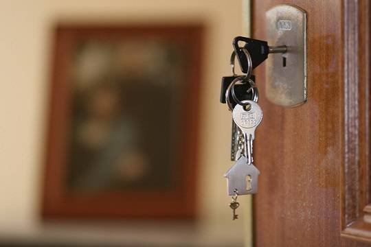 Кузнецова попросила прокуратуру проверить законность изъятия жилья у многодетной семьи