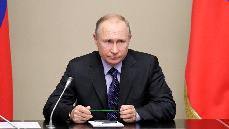 Путин поручил помочь пострадавшим при прорыве дамбы в Красноярском крае