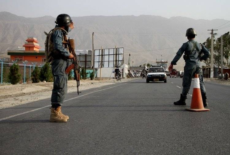 Два взрыва прогремели в мечети афганской провинции Нангархар, погибли более 30 человек