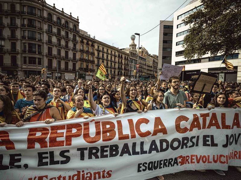 Сторонники независимости Каталонии парализовали центр Барселоны