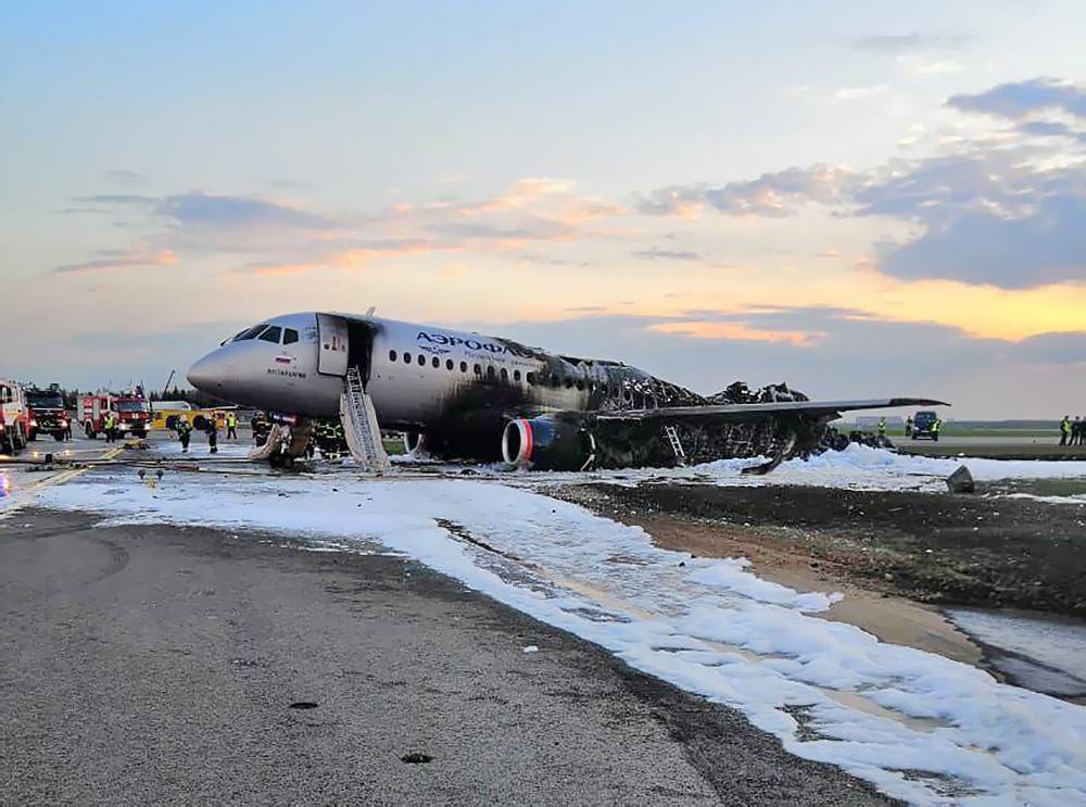 "Погибли в креслах": СК назвал главную причину смерти пассажиров SSJ-100