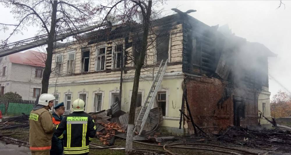 Найден седьмой погибший при пожаре в Ярославской области