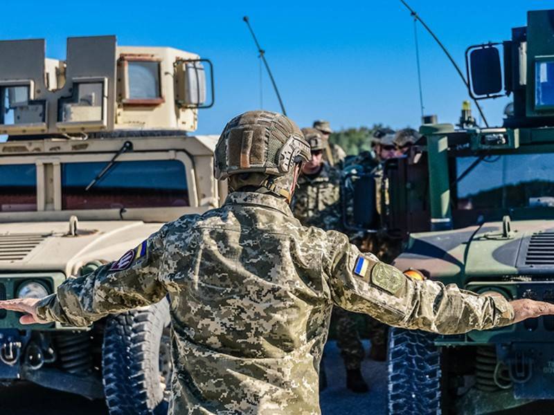 ЛНР: бойцы ВСУ готовят позиции под военную технику у Золотого