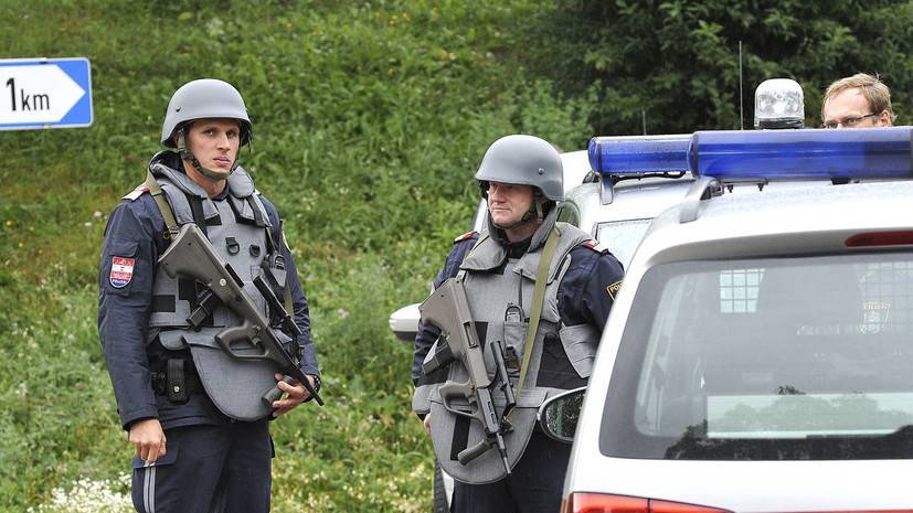 Два человека погибли при нападении беженца с ножом в Австрии
