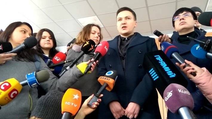 Савченко обвинила Порошенко во вранье о выполнении Минских соглашений