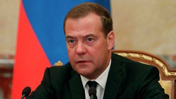 Медведев осудил попытки «затянуть» в НАТО страны с внутренним конфликтом