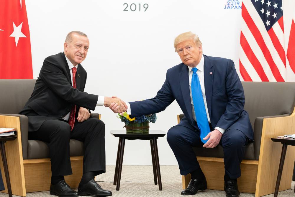 Трамп обсудил с Эрдоганом ситуацию в Сирии