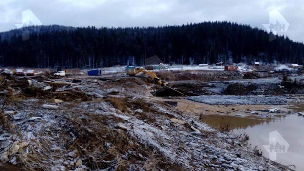 Назвали предварительную причину разрушения дамбы в Красноярском крае